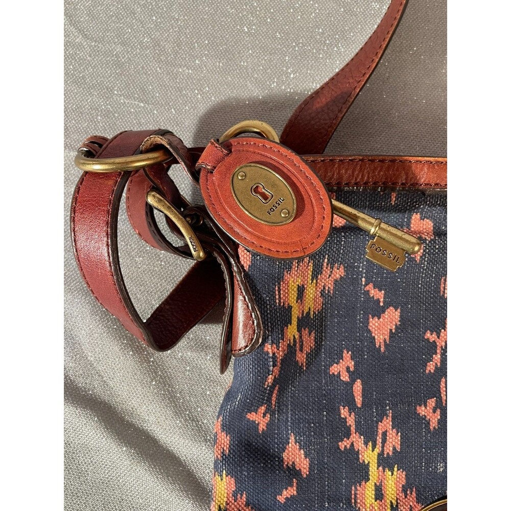 Vintage Y2K Fossil Maddox Tapestry Leather Crossbody Bag Boho Floral Key Charm - Picture 7 of 8